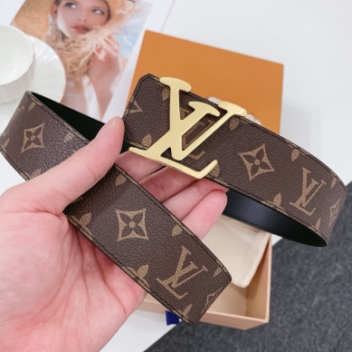 LV Initiales 40mm Reversible Belt M0566U