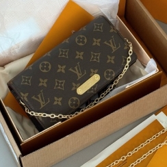 LV M82509 Wallet On Chain Lily