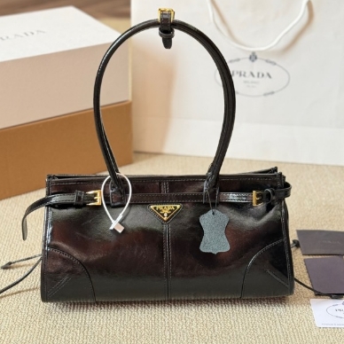 Prada Bonnie medium leather handbag
