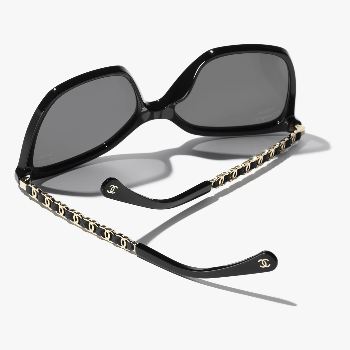 CHANEL-SQUARE SUNGLASSES Acetate & Calfskin Black