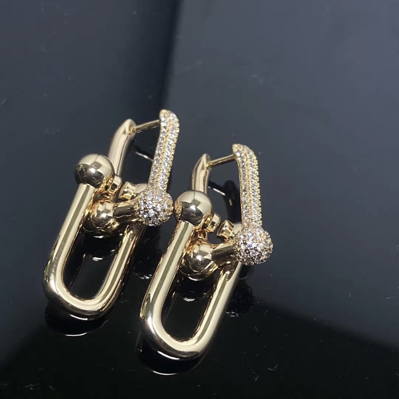 Tiffany Large Link Earrings in Yellow Gold with Pavé Diamonds