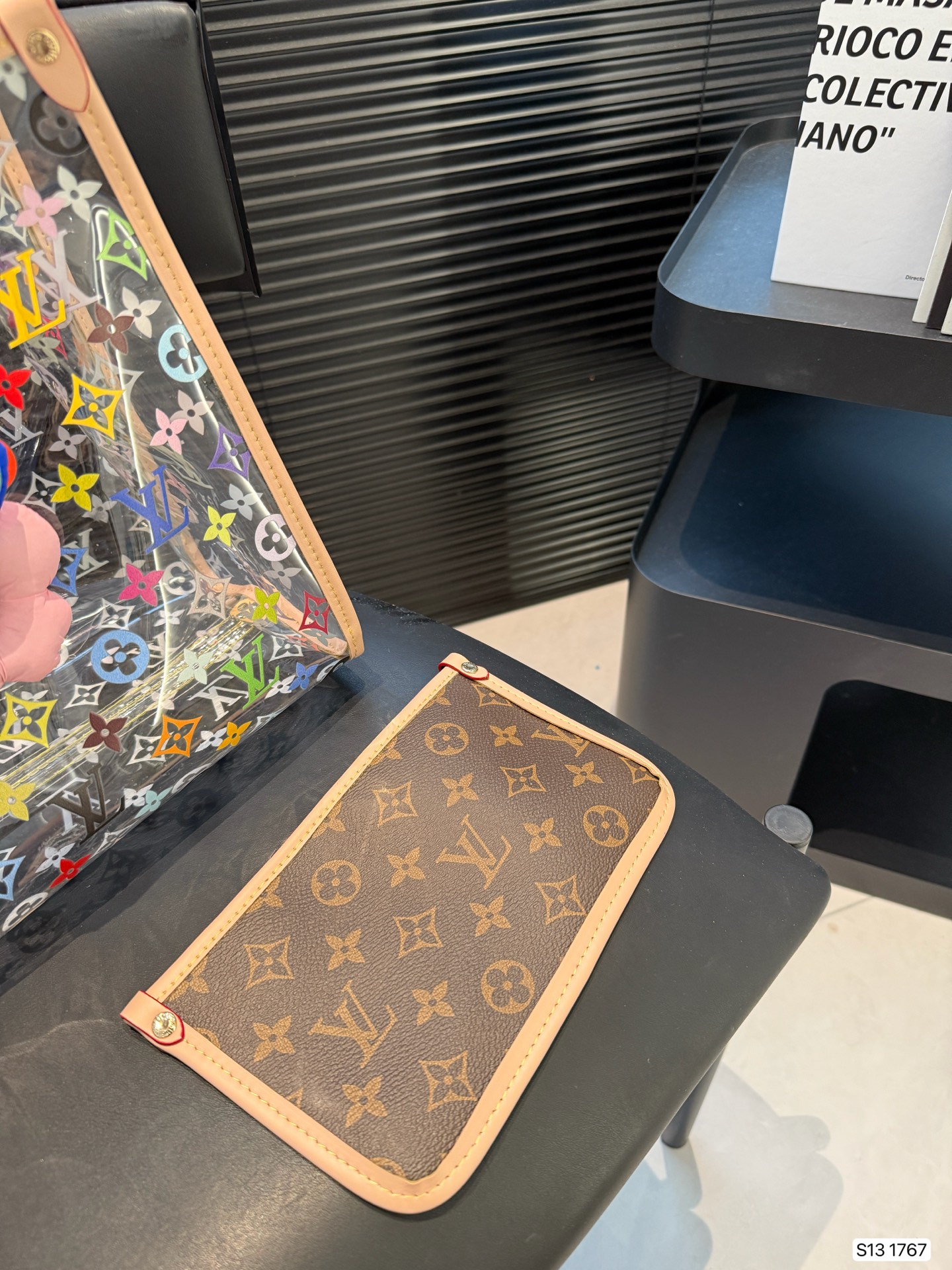 Lv Jelly Bag