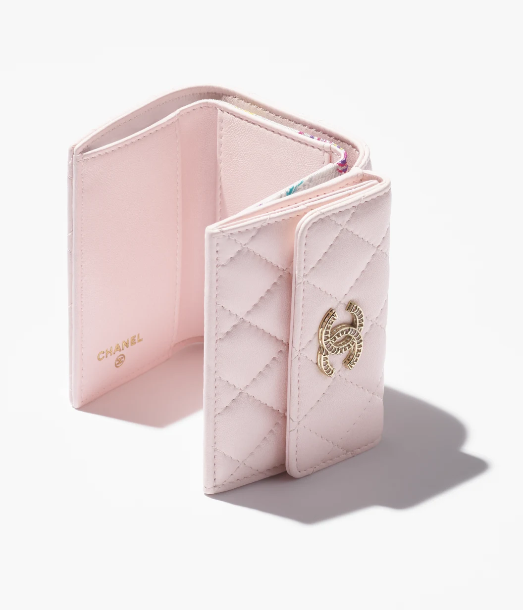 CHANEL Small Flap Wallet-Light Pink