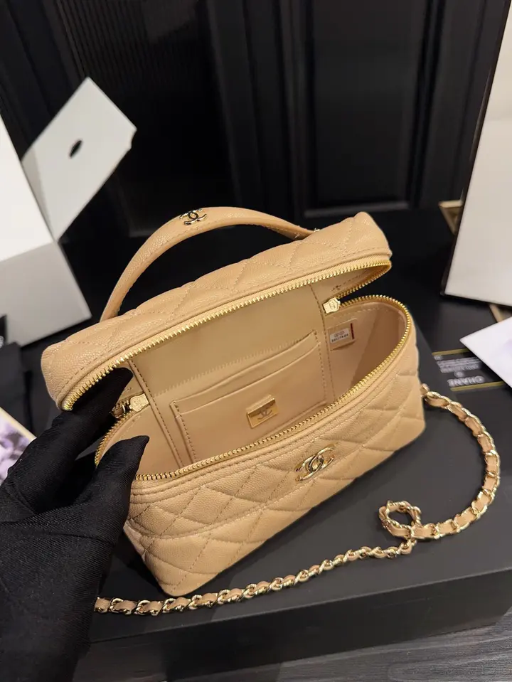 Chanel 25C LP Box Bag – Caramel