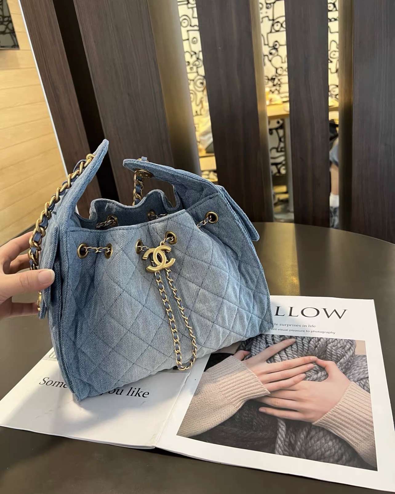 CHANEL 25 Small Handbag-Washed Denim