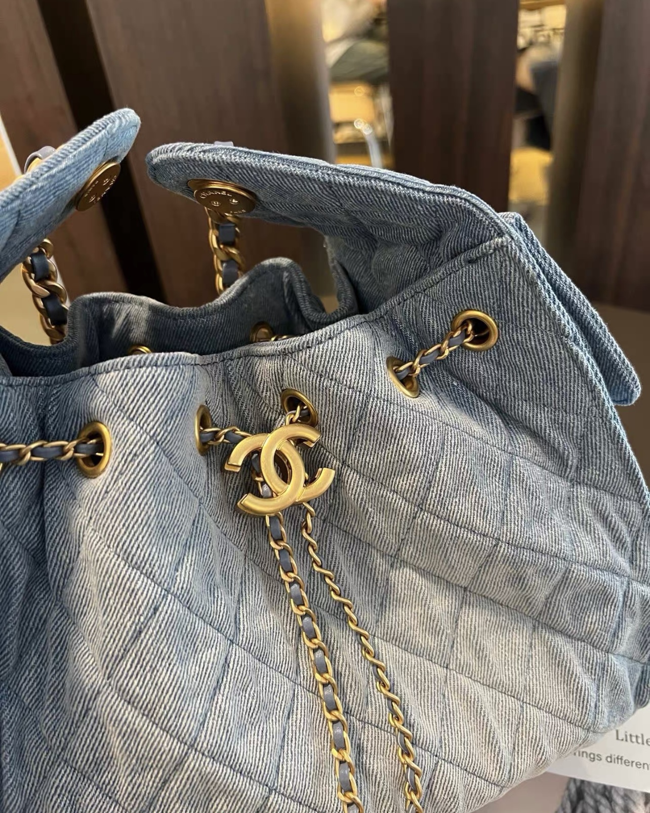 CHANEL 25 Small Handbag-Washed Denim