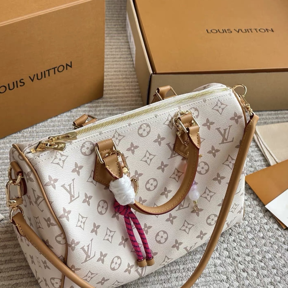 LV Speedy Soft 30 Lucky M15108