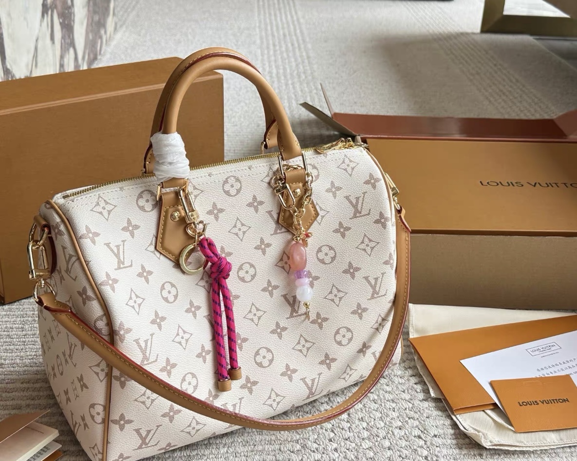 LV Speedy Soft 30 Lucky M15108