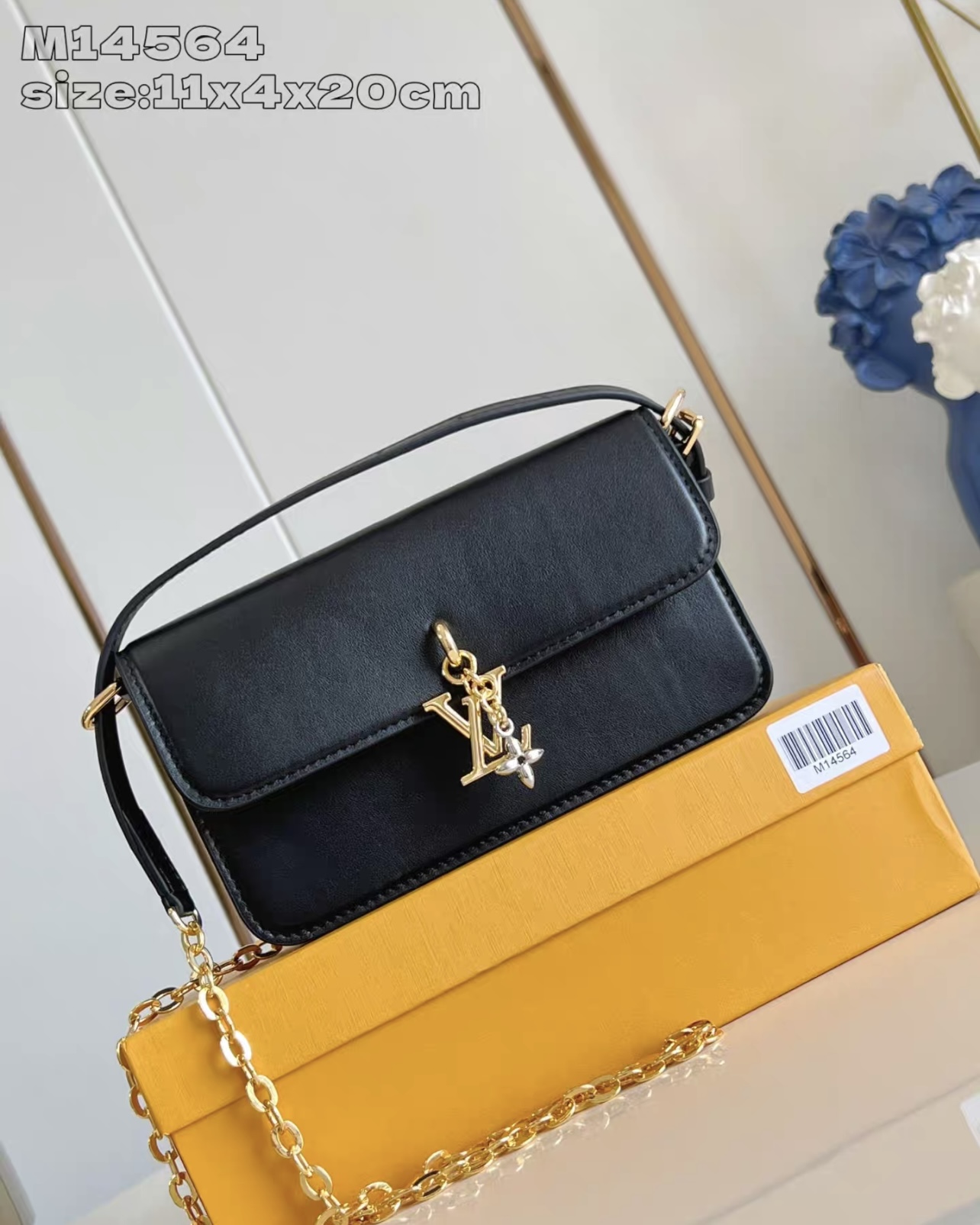 LV Wallet On Chain LV Bloom M14564
