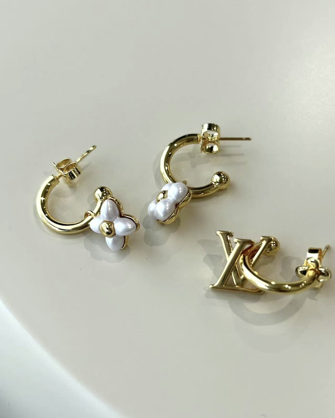 LV Floragram Earrings M01025