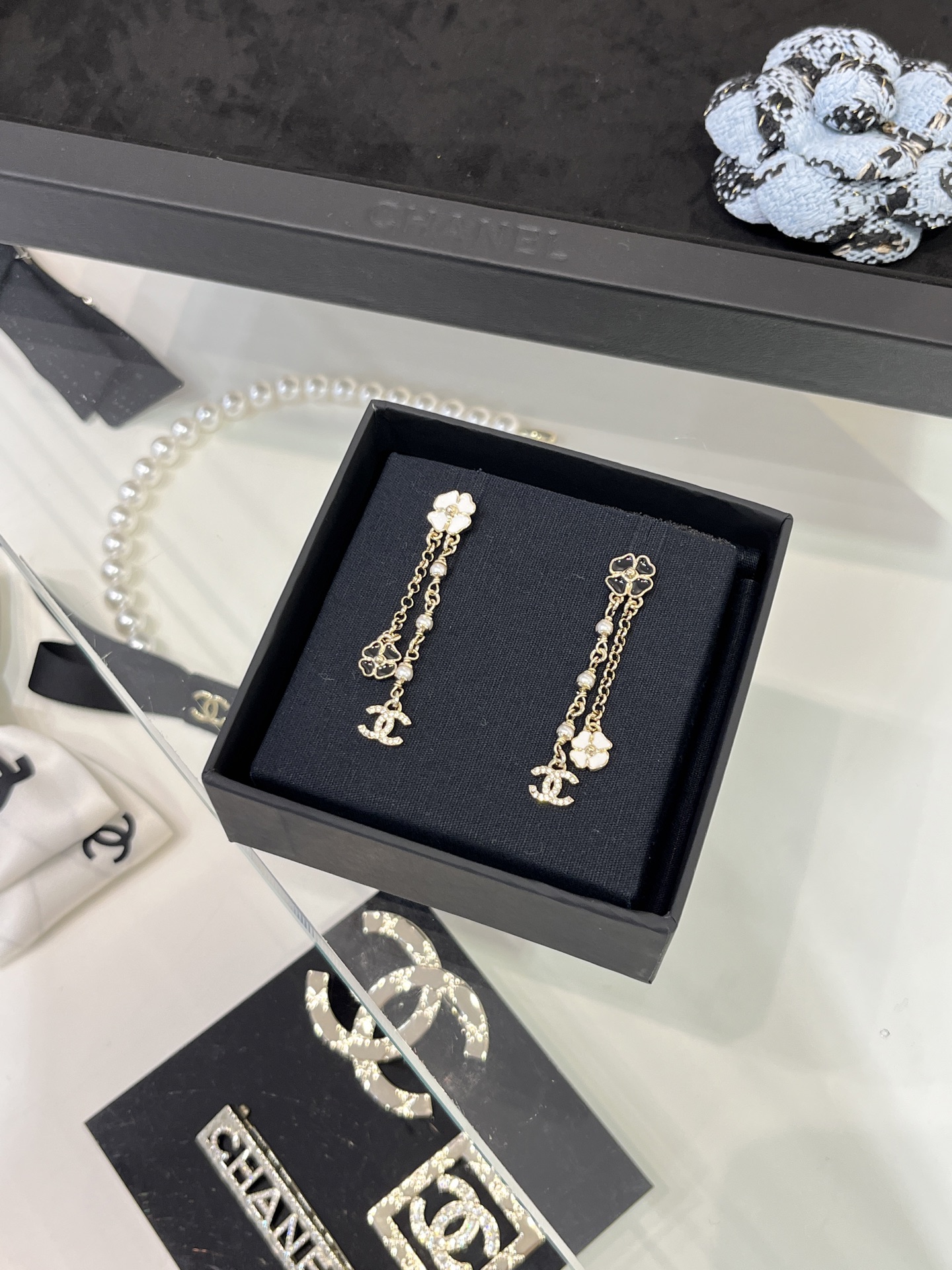 CHANEL 25P New Black & White Enamel Mini Clover & Camellia Double C Drop Earrings