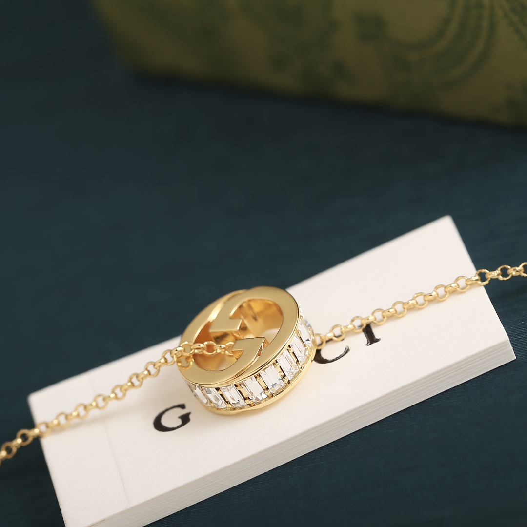 Gucci Blondie Necklace Collection