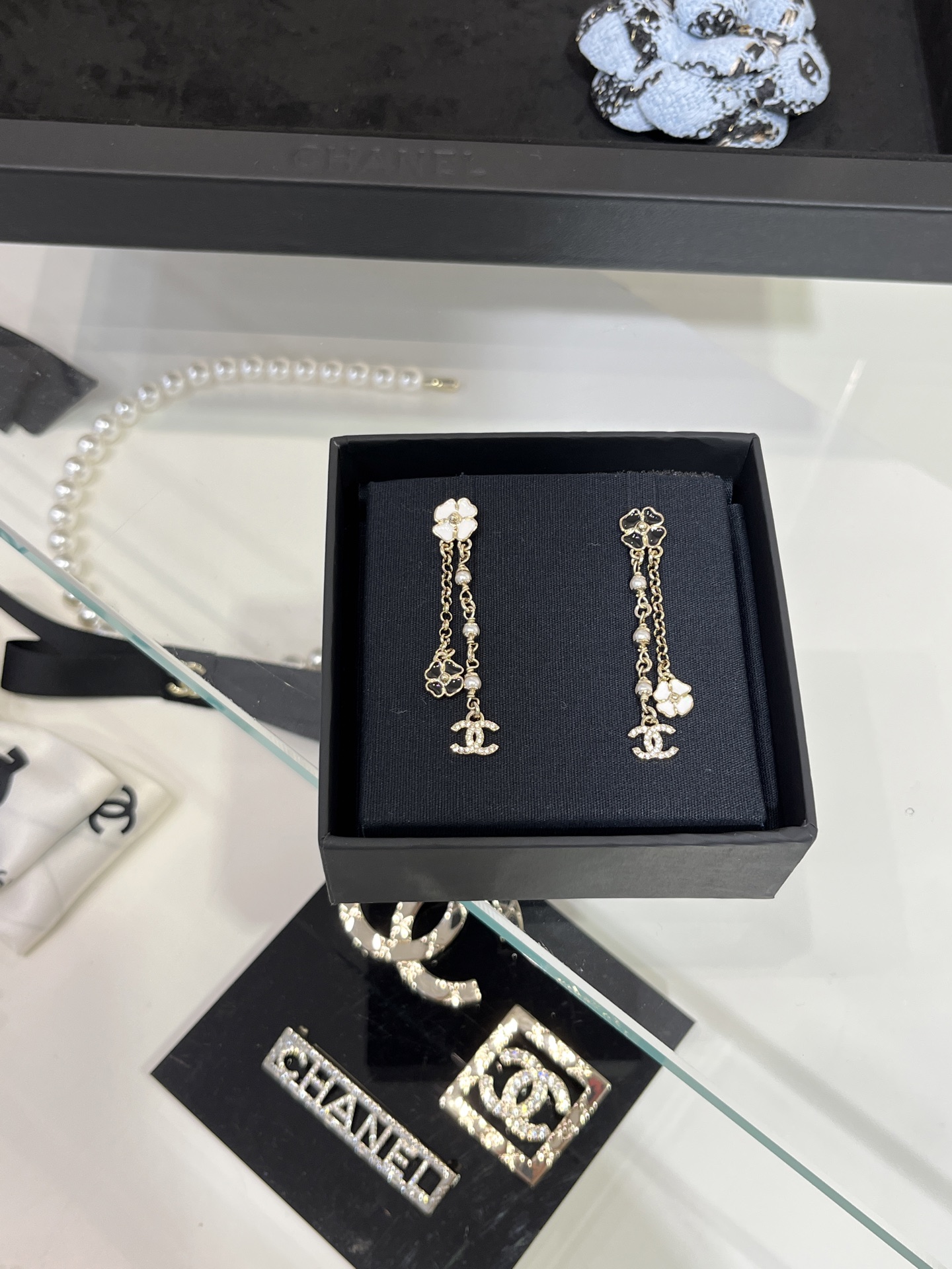 CHANEL 25P New Black & White Enamel Mini Clover & Camellia Double C Drop Earrings