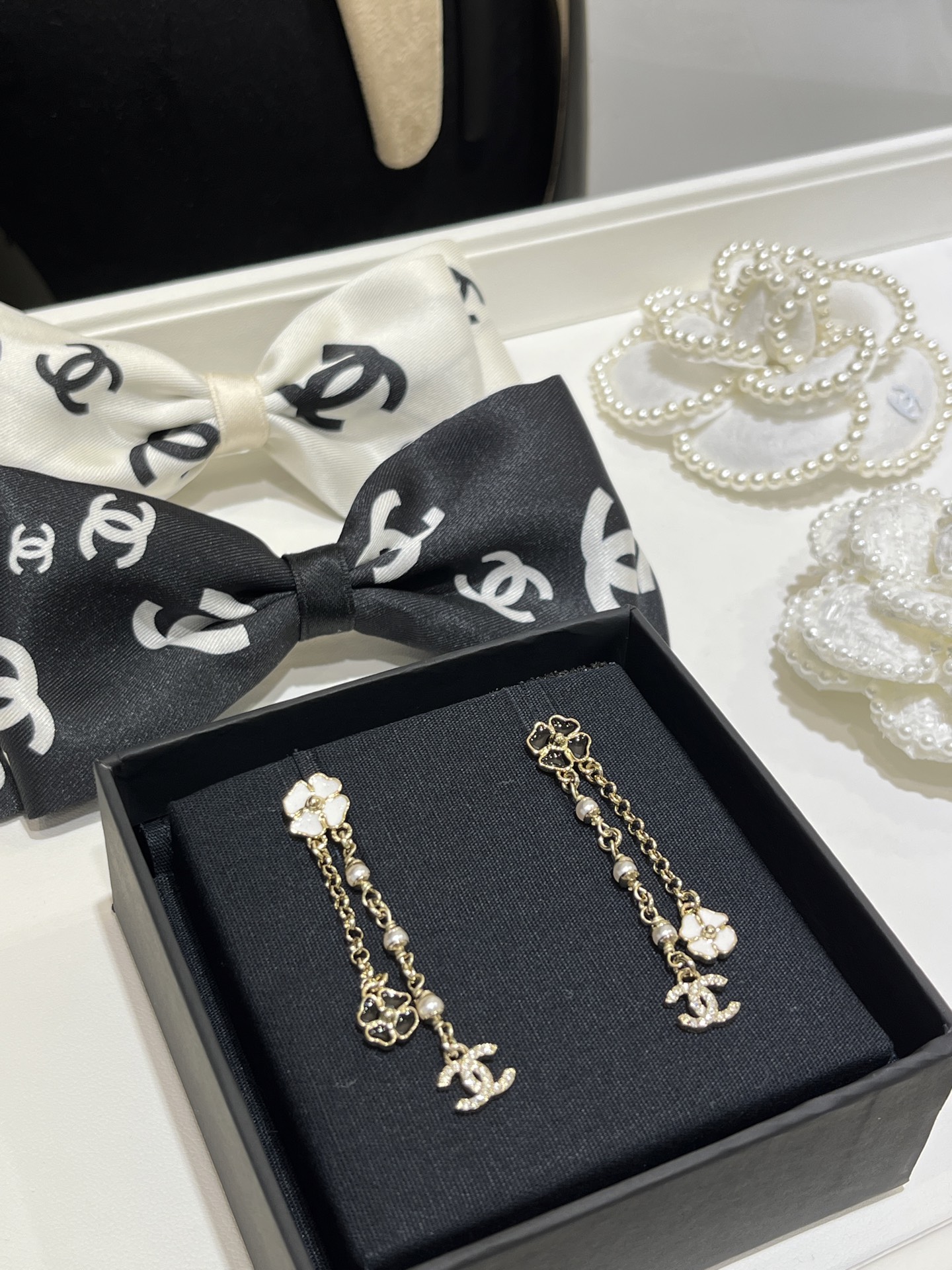CHANEL 25P New Black & White Enamel Mini Clover & Camellia Double C Drop Earrings