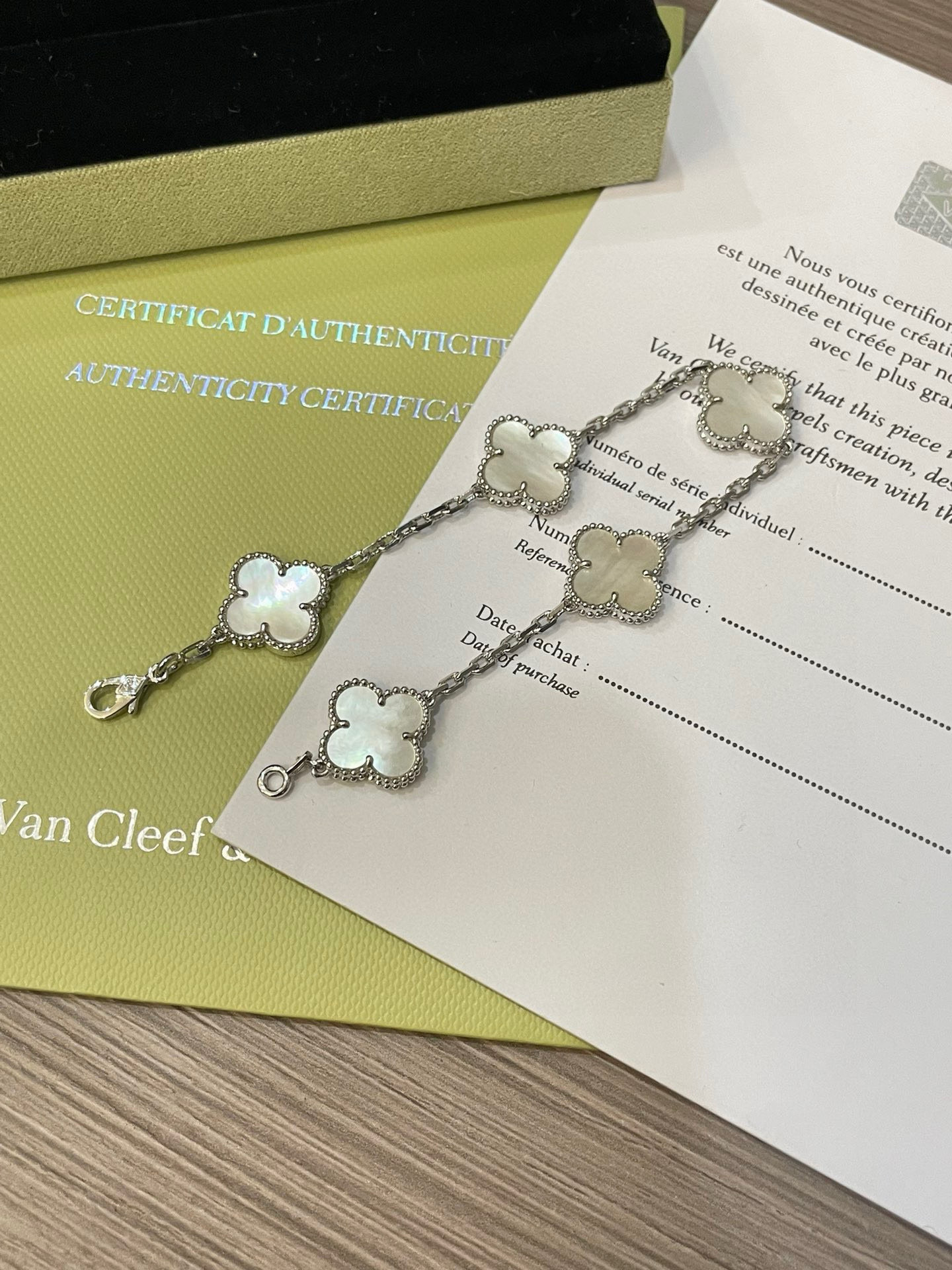 Van Cleef & Arpels Clover Jewelry Set