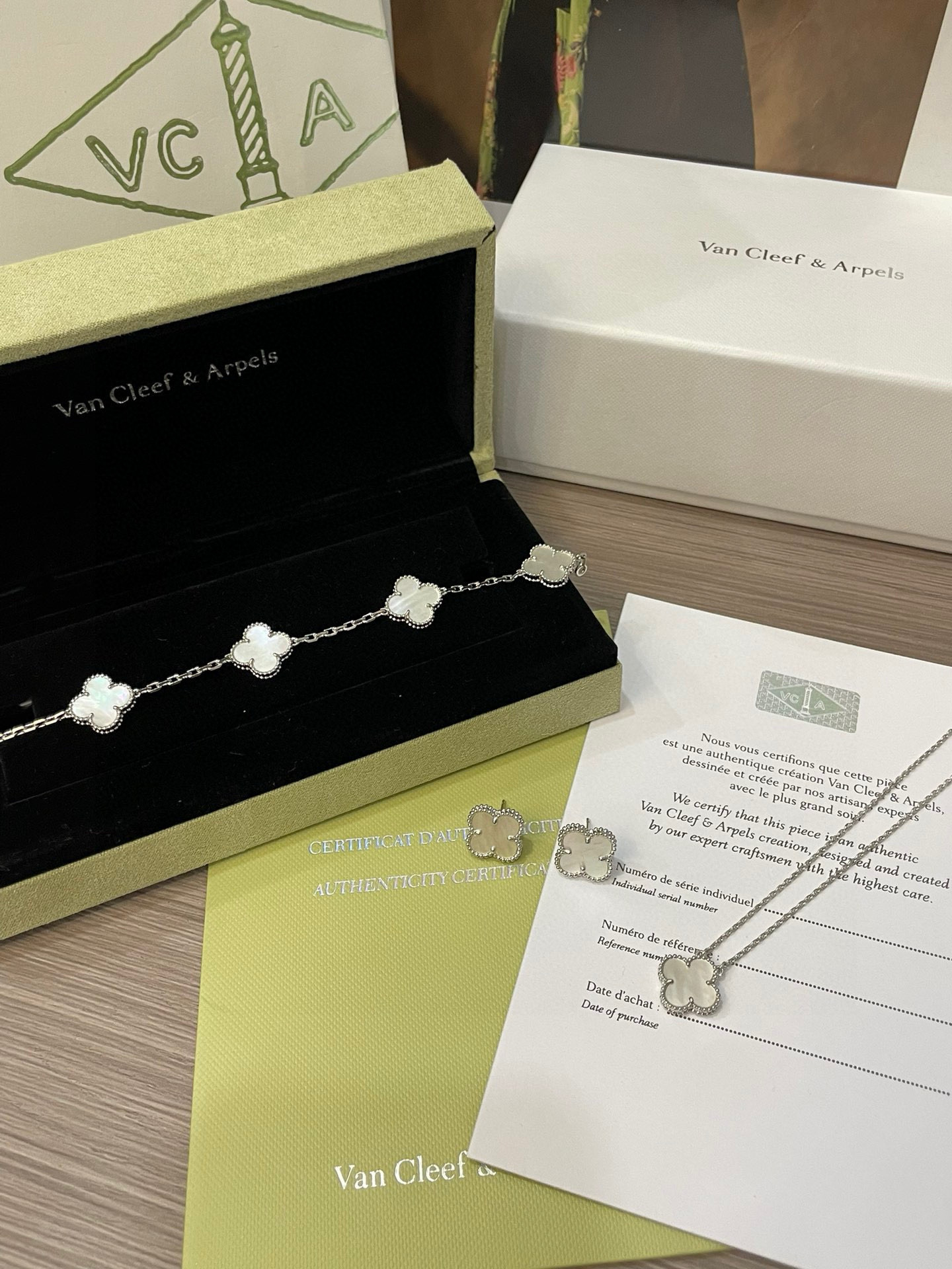 Van Cleef & Arpels Clover Jewelry Set