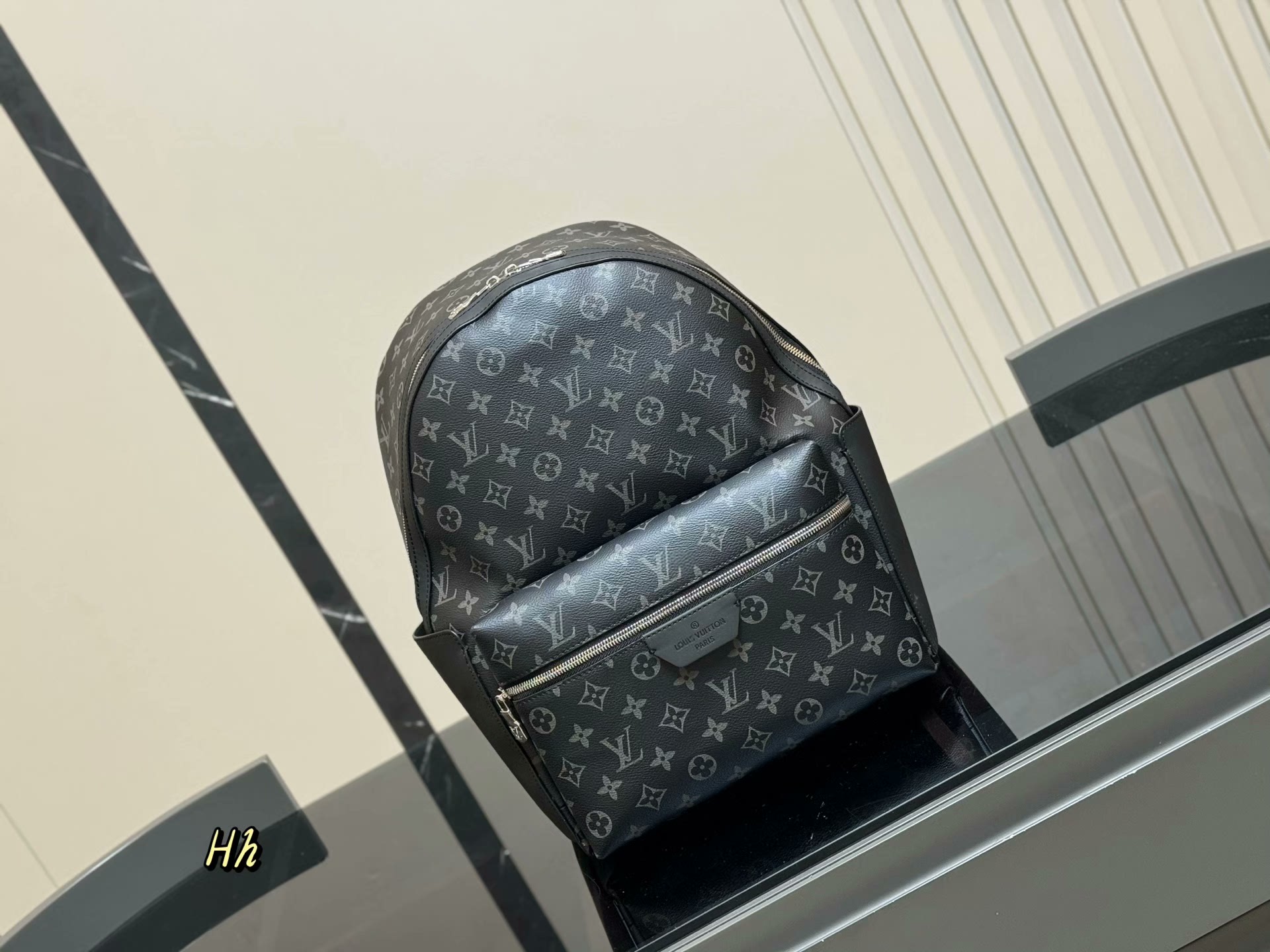 LV Discovery Backpack PM M22558