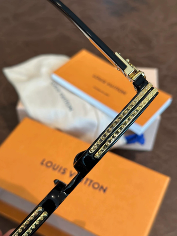 LV Z1165E 1.1 Millionaires Sunglasses