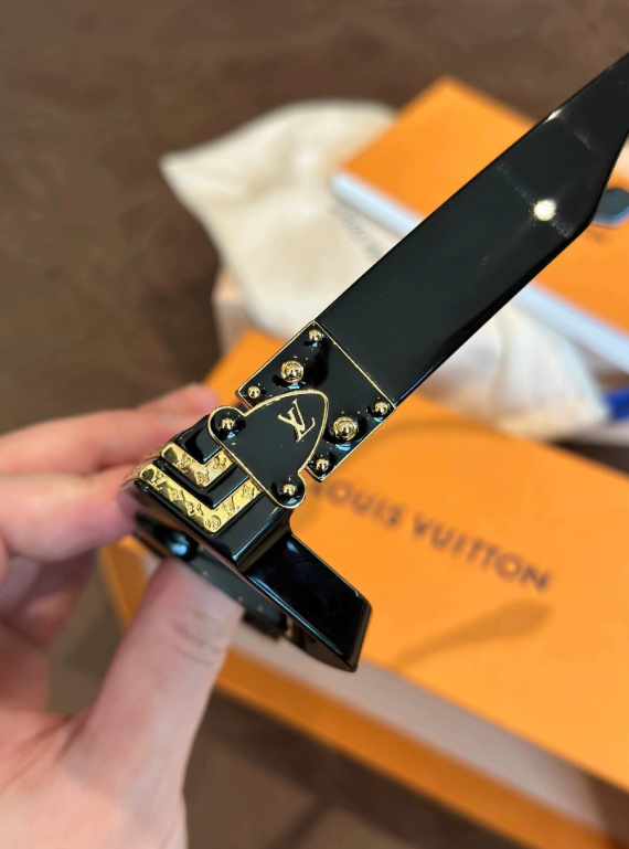 LV Z1165E 1.1 Millionaires Sunglasses
