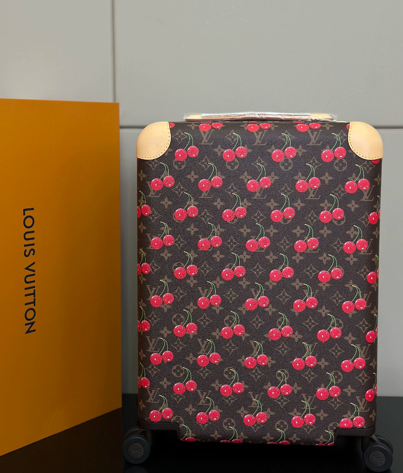 LV x TM Horizon 55 M13789