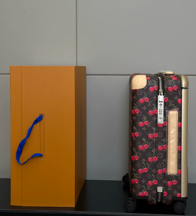 LV x TM Horizon 55 M13789