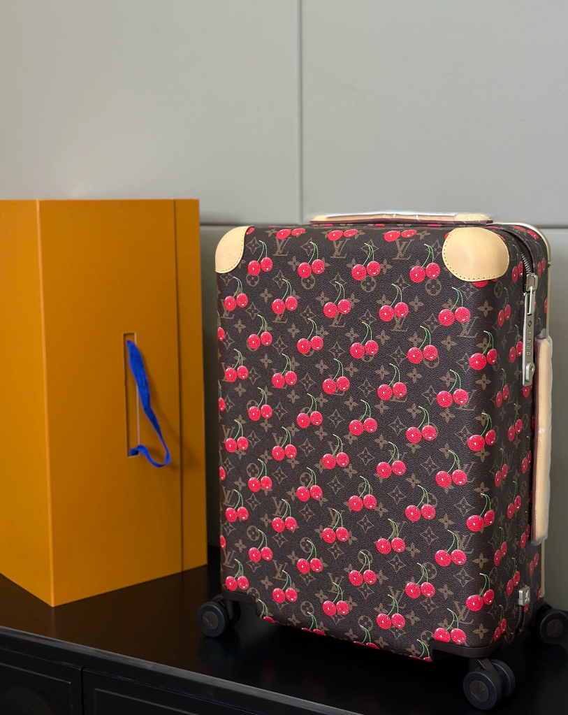 LV x TM Horizon 55 M13789