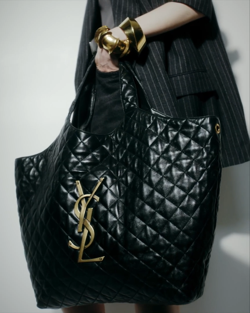 YSL ICARE in quilted lambskin-BLACK