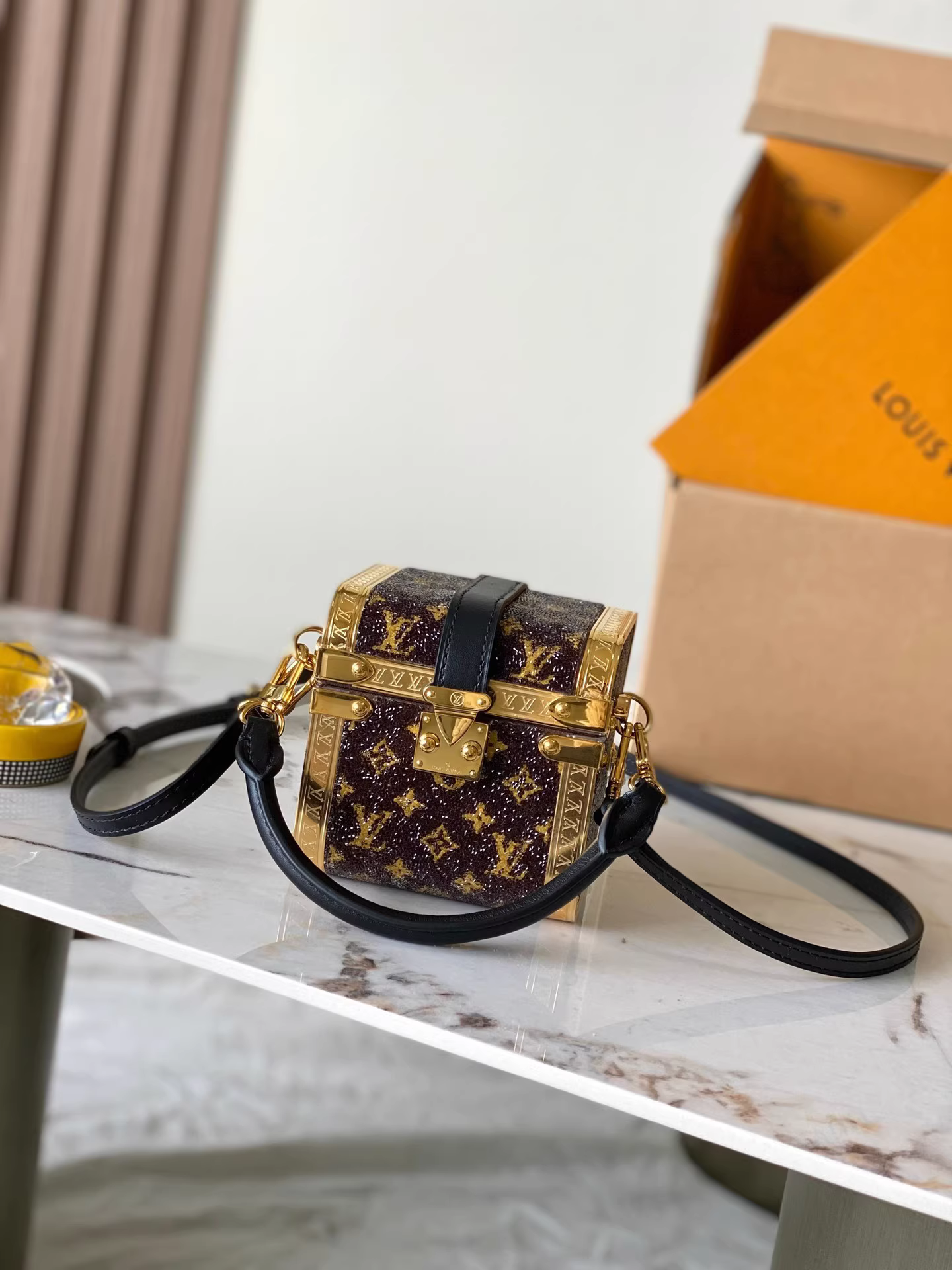 LV Treasure Box M83089